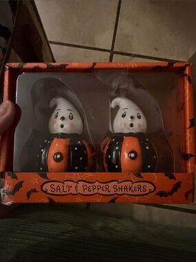 Halloween Ghost Salt & Pepper Shakers - Orange/Black